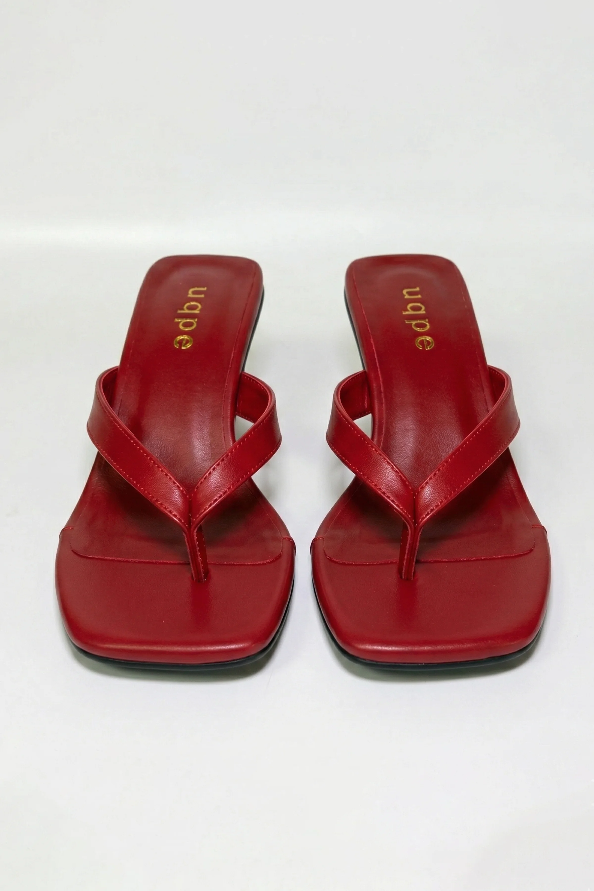 Zelda Geniş Bantlı Parmak Arası Kadeh Topuklu Kadın Terlik - KIRMIZI