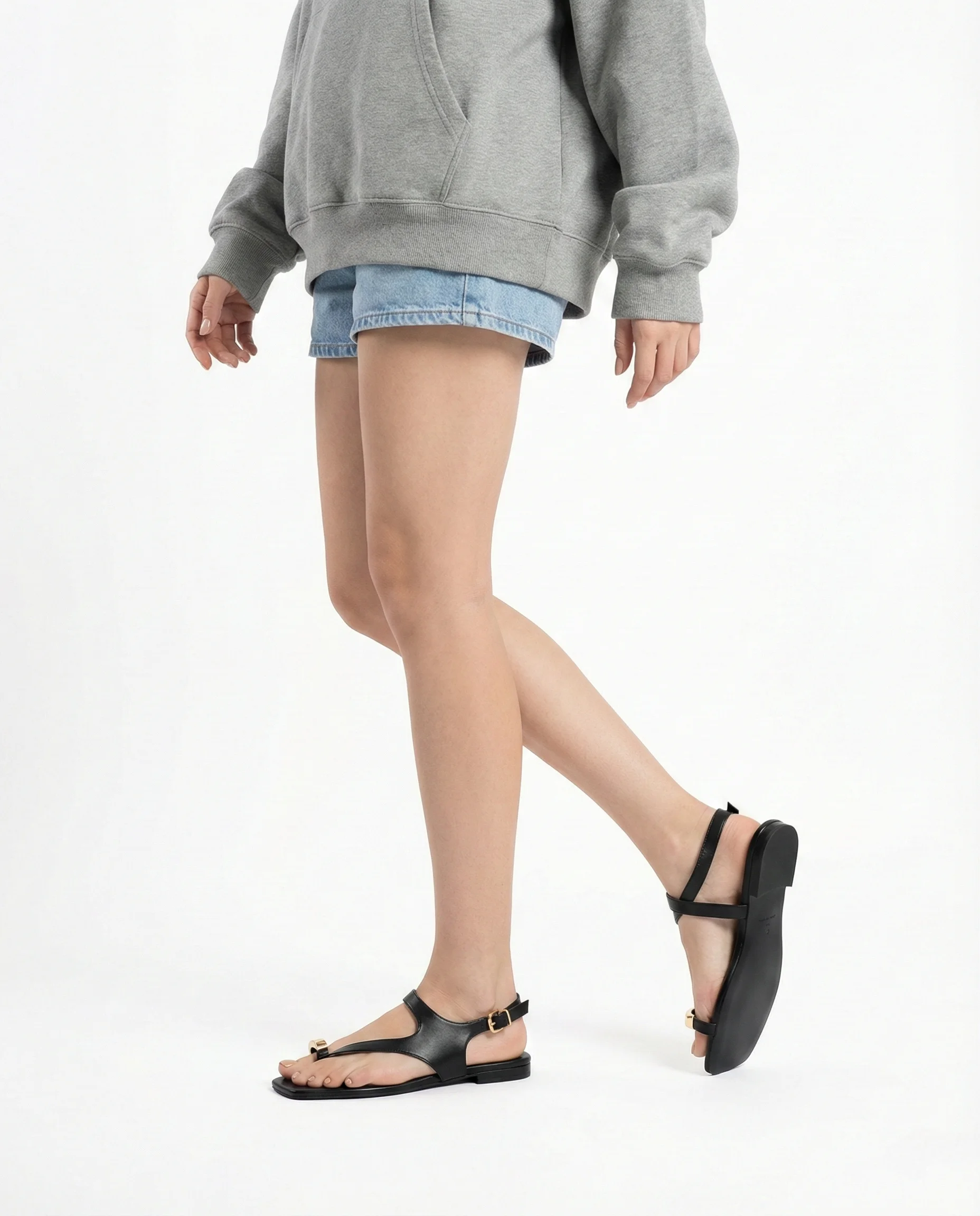 Calvi Gold Detaylı Bilekten Bağlamalı Sandalet - SİYAH