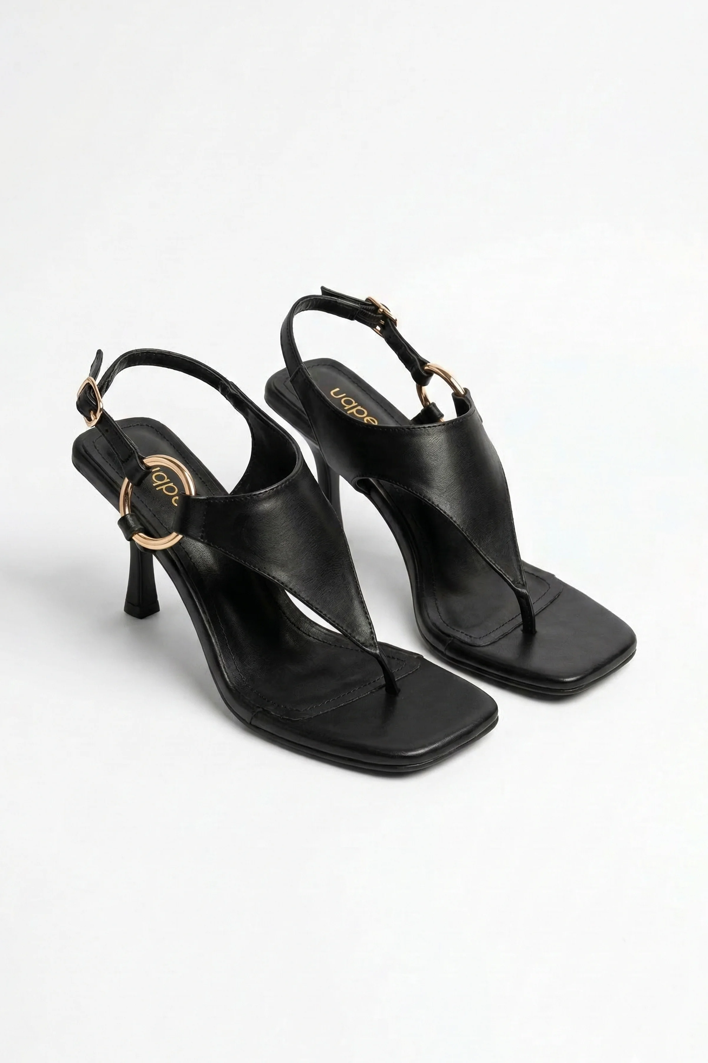 Sara Gold Halka Detaylı Parmak Arası Kadeh Topuklu Kadın Sandalet - SİYAH