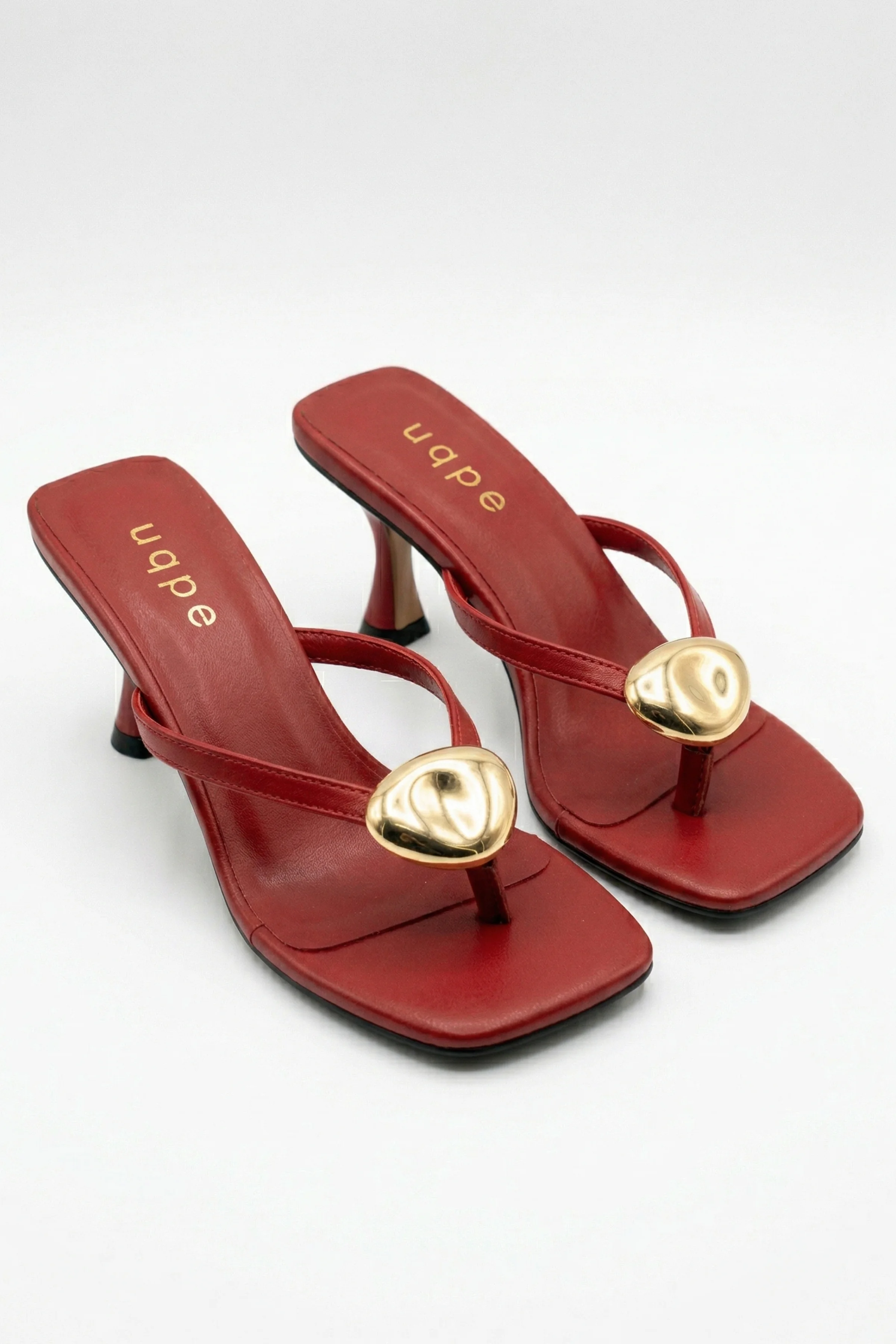 Nila Gold Aksesuarlı Parmak Arası Kadeh Topuklu Terlik - KIRMIZI CİLT