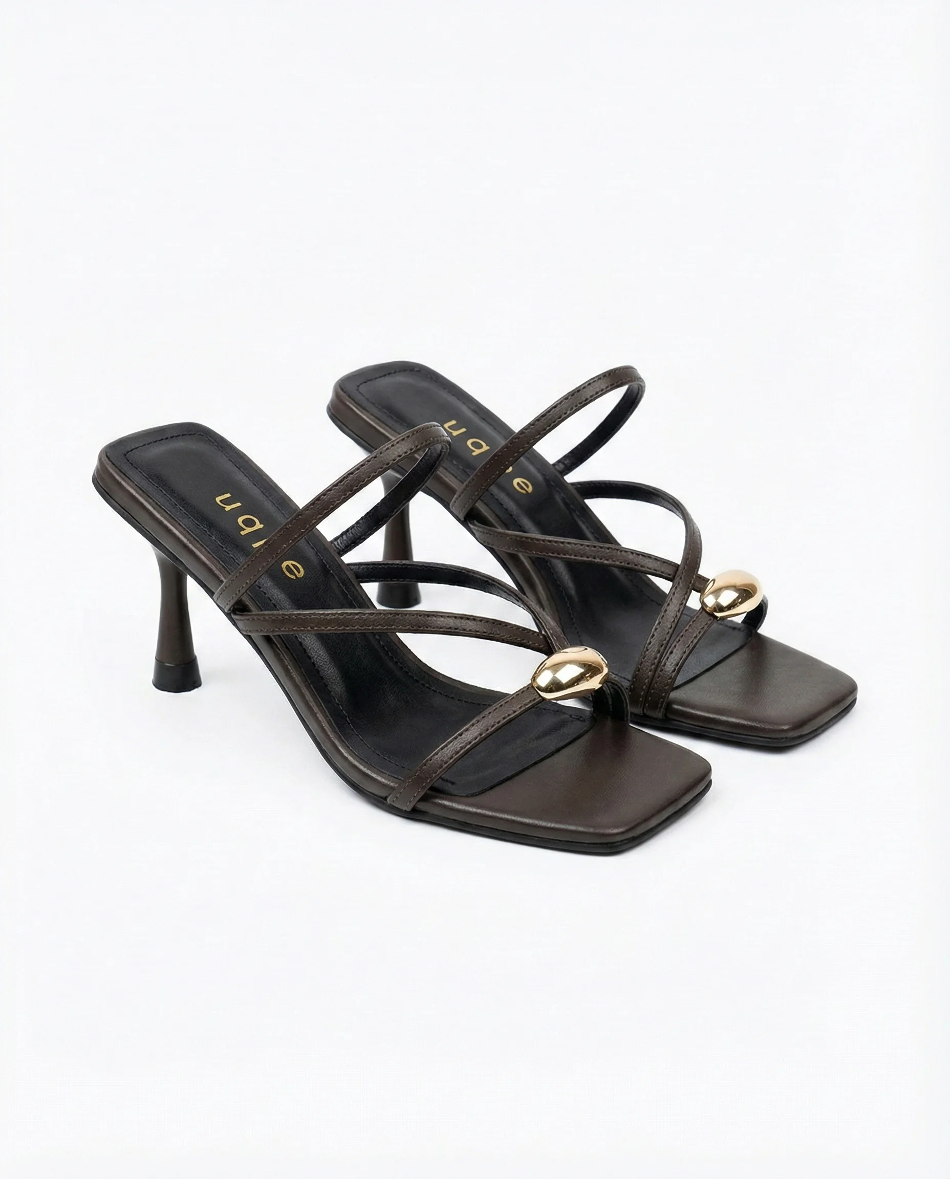 Dalia Gold Aksesuarlı İnce Bantlı Kadeh Topuklu Terlik - KAHVE CİLT