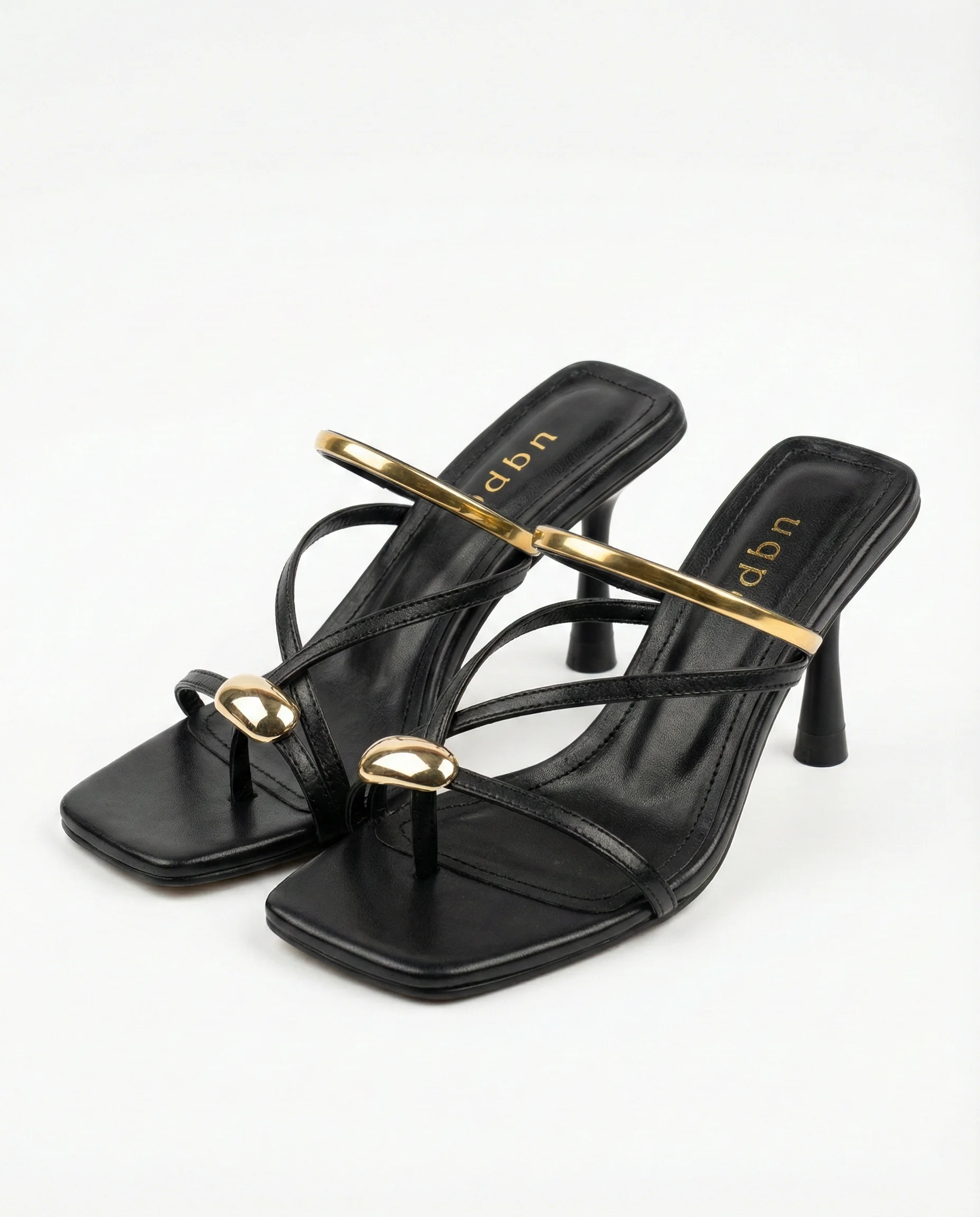 Dolia Gold Bantlı Parmak Arası Kadeh Topuklu Terlik - SİYAH CİLT